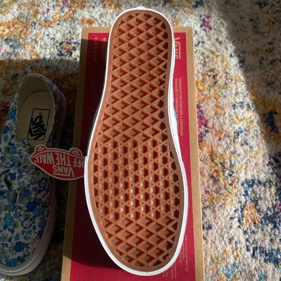 Brand New! Vans Authentic Knot slides - Picture 3 of 8